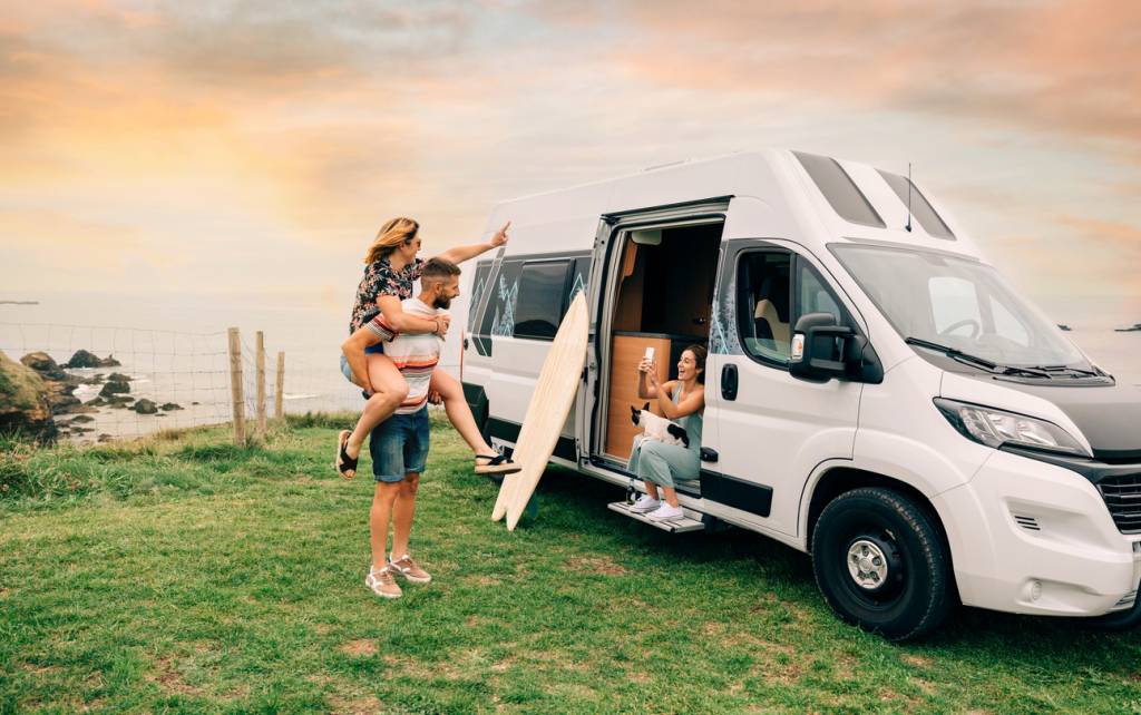aménagement extérieur véhicule fourgon van pour camping