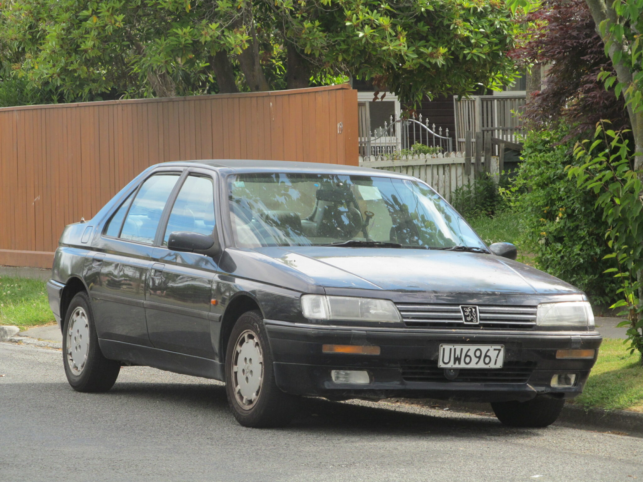 voiture Peugeot 605
